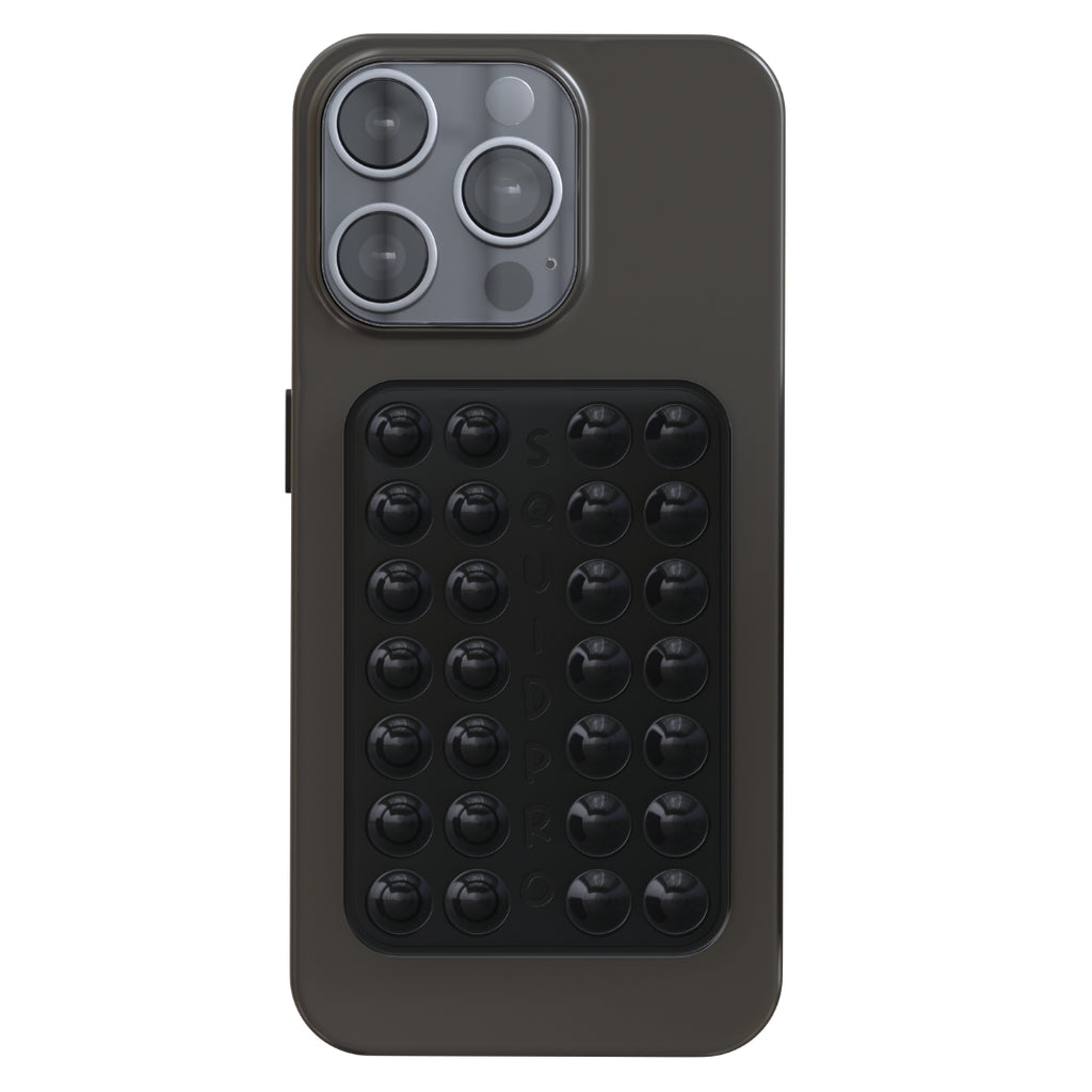 Jet Black - powerful & timeless. Für klare Ansagen und starke Looks.